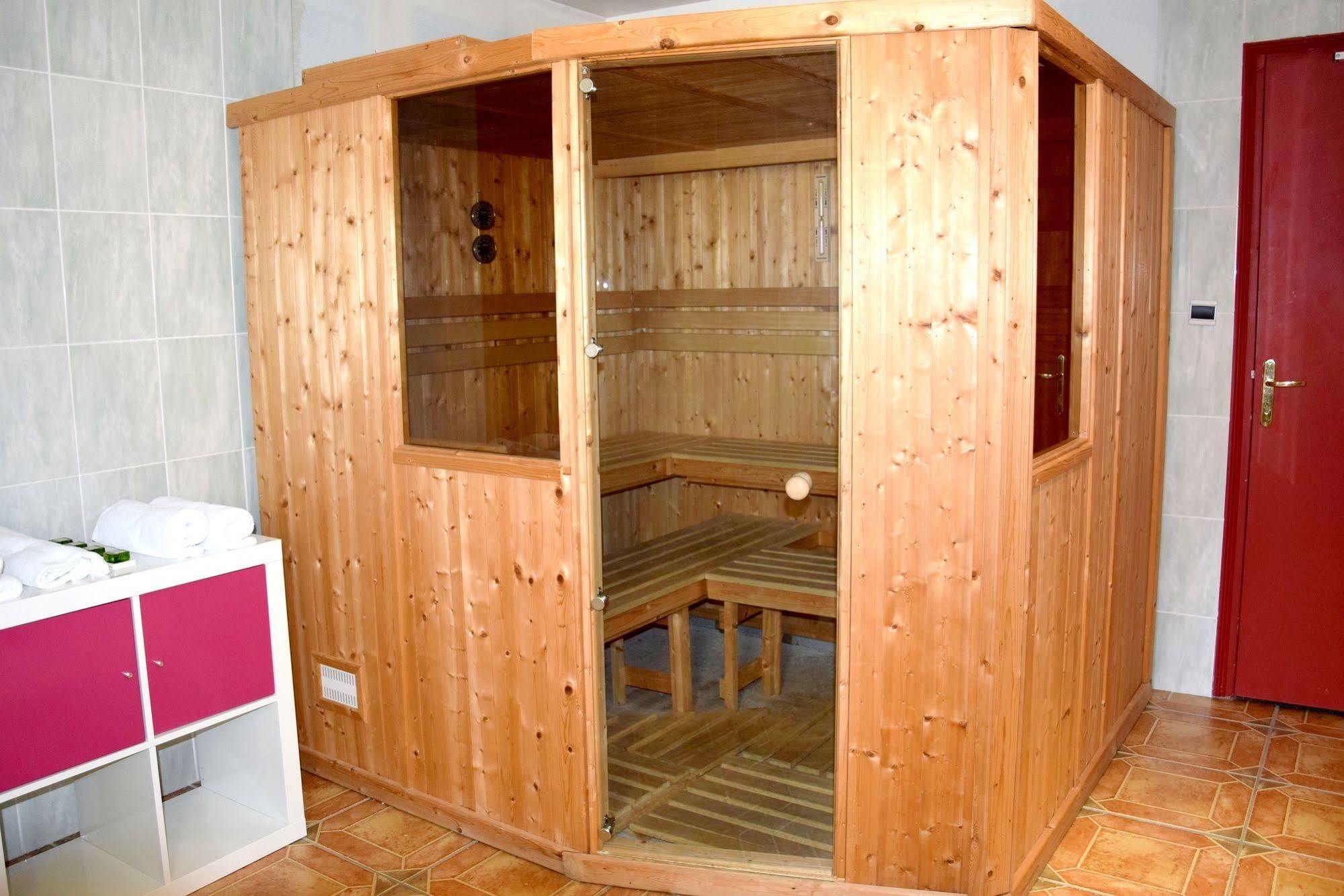 Hotel Logis Le Saint Nicolas Bar-sur-Aube