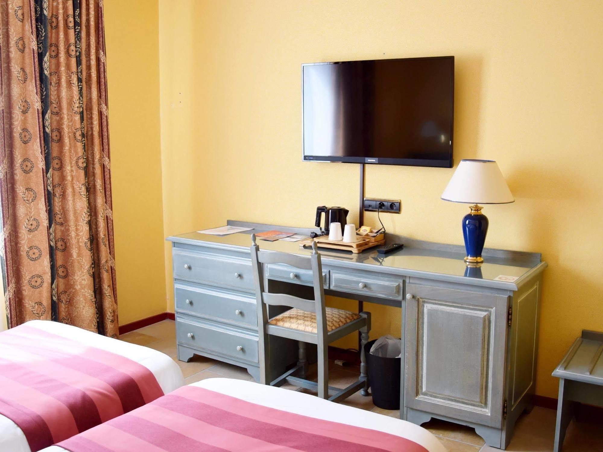 Hotel Logis Le Saint Nicolas 3*